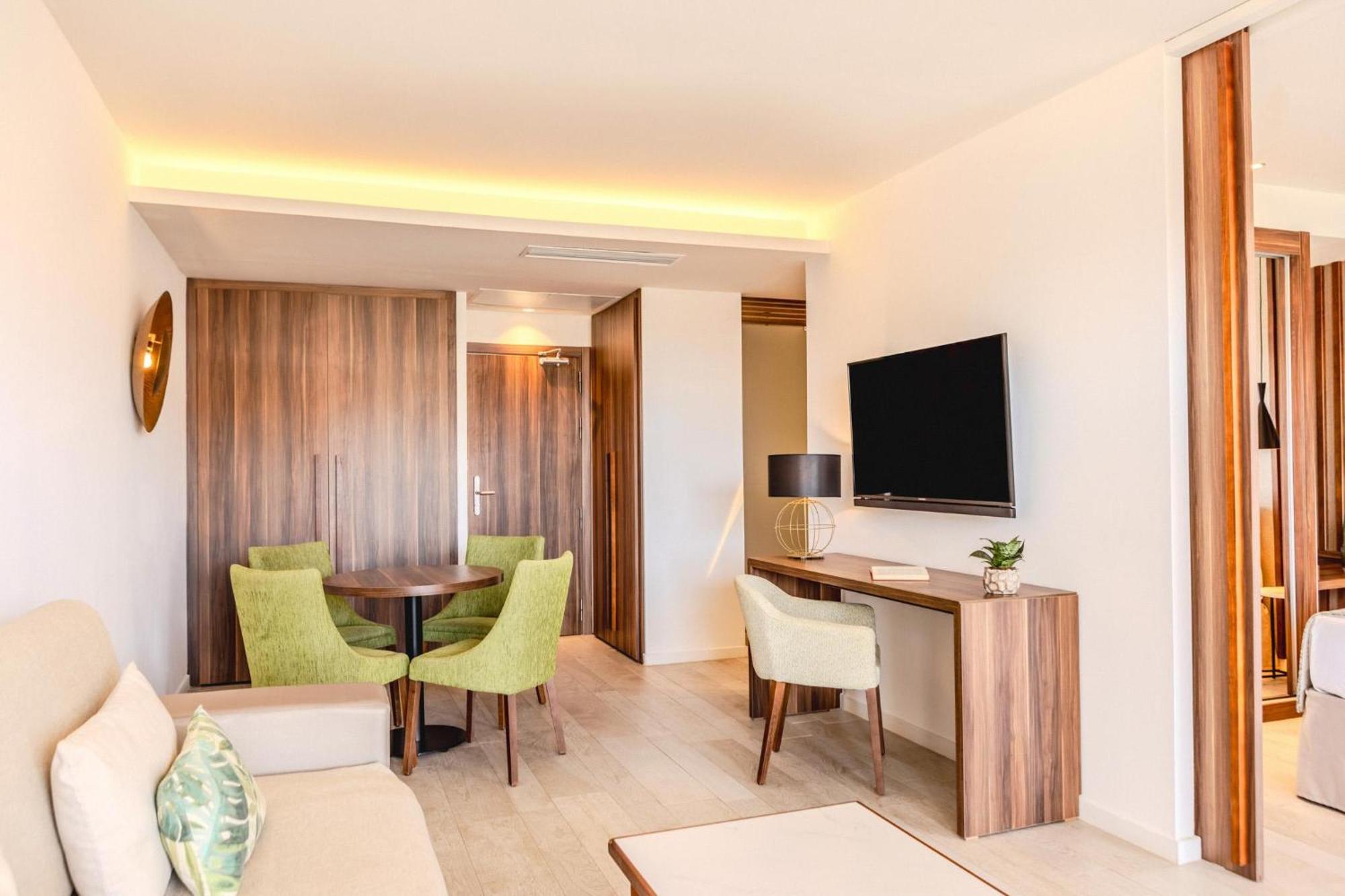 Zafiro Palace Palmanova ภายนอก รูปภาพ