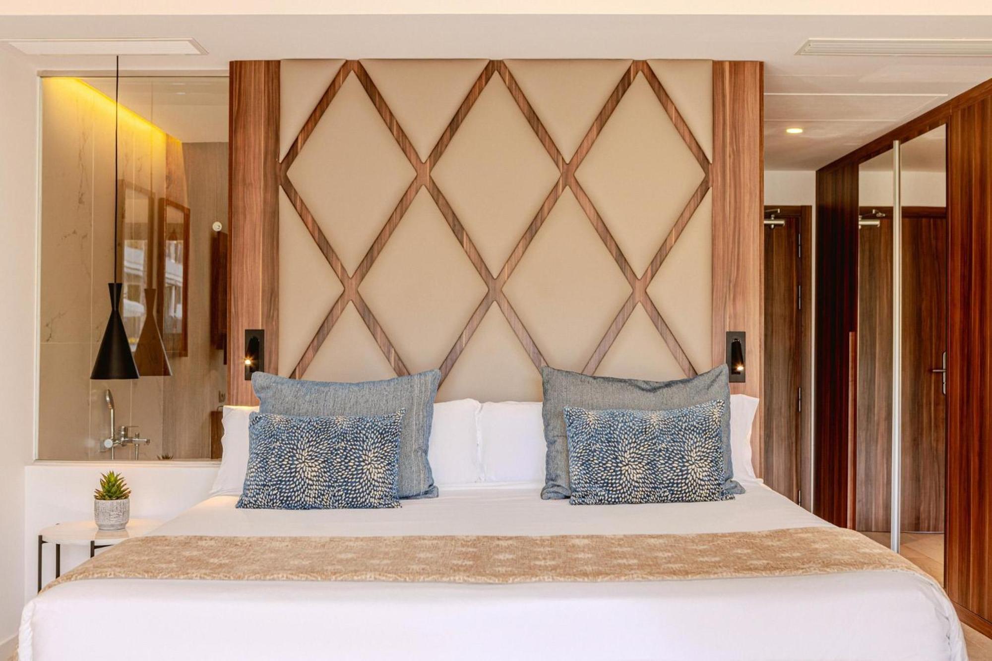 Zafiro Palace Palmanova ภายนอก รูปภาพ